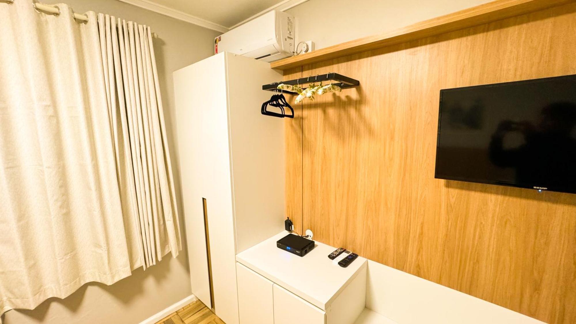 Fares Turis Hotel Uruguaiana Bagian luar foto