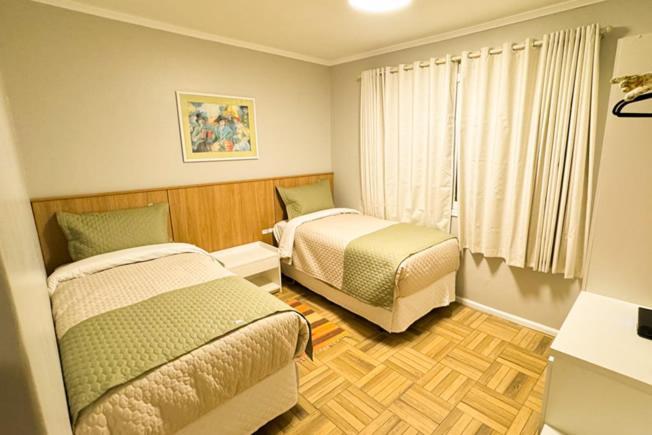 Fares Turis Hotel Uruguaiana Bagian luar foto