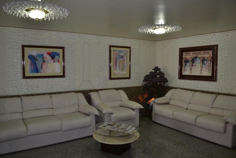 Fares Turis Hotel Uruguaiana Bagian luar foto